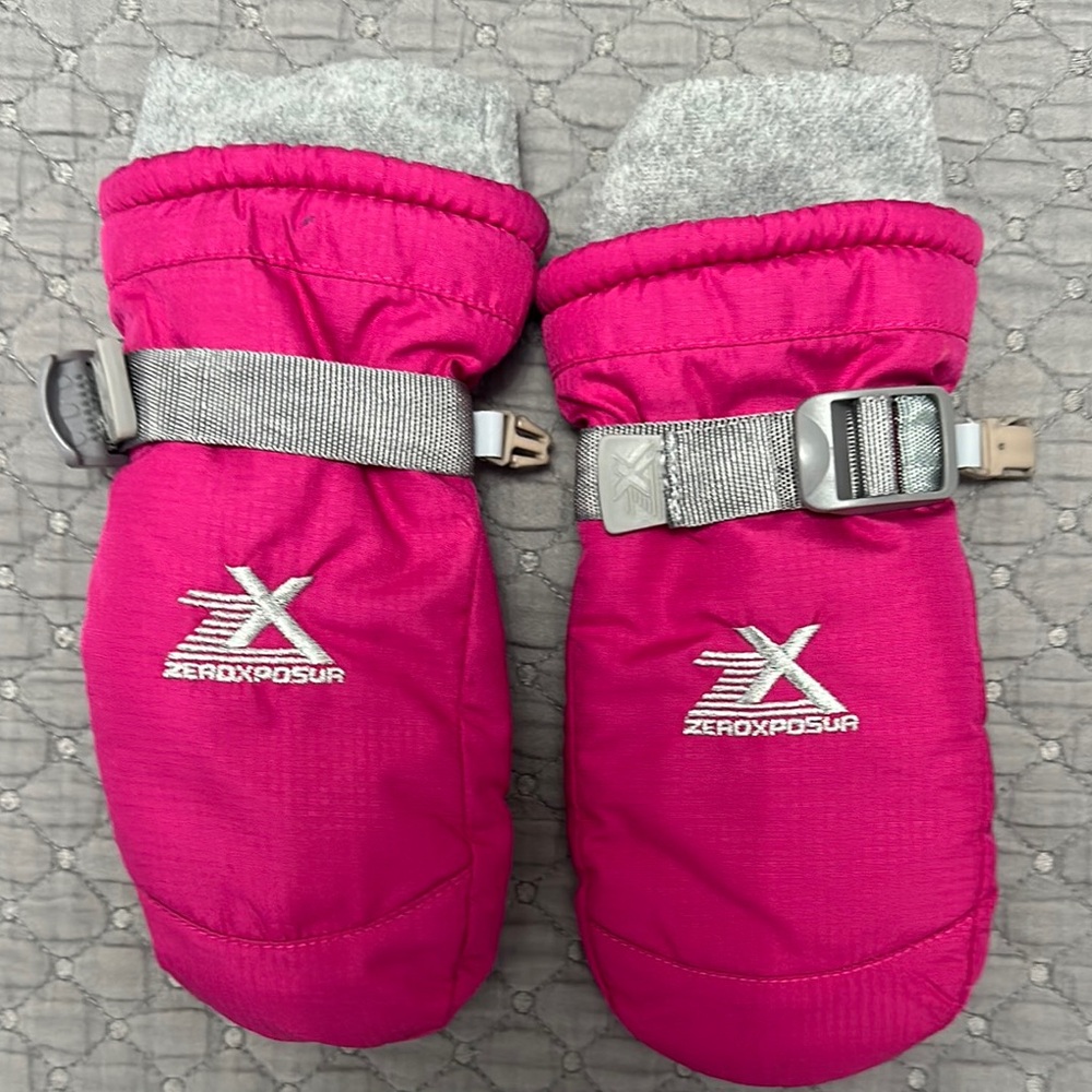 ZeroXposur Pink Winter Mittens